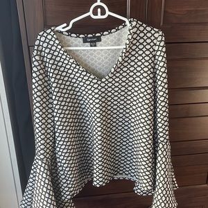 Karen Kane Blouse Ruffle Arms